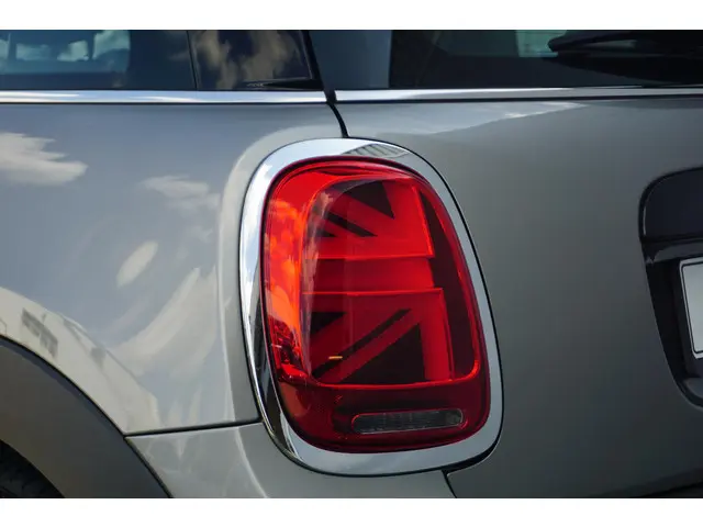 MINI 3-Deurs Cooper 2019 Benzine 8