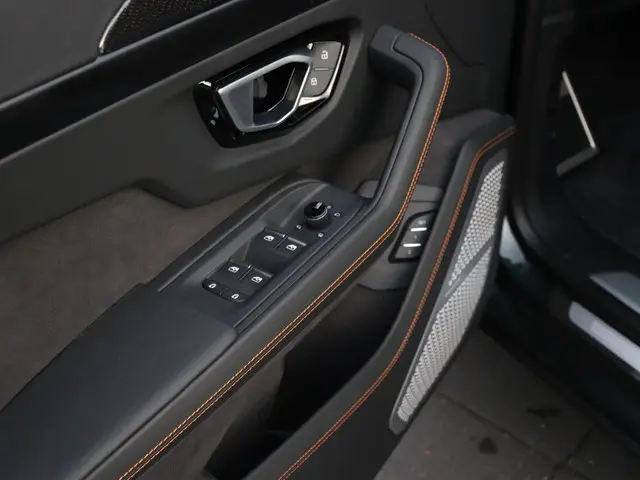 Lamborghini Urus 4.0 V8 Hybrid SE 2026 Hybride Benzine 25