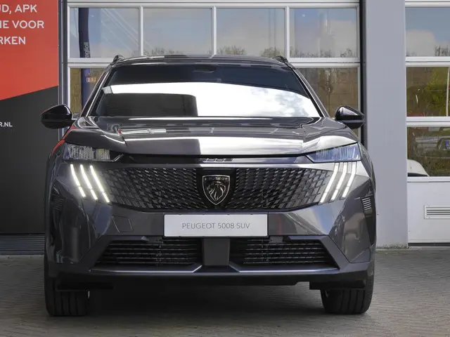 Peugeot 5008 1.2 Hybrid 136 Allure 2025 Hybride Benzine 3