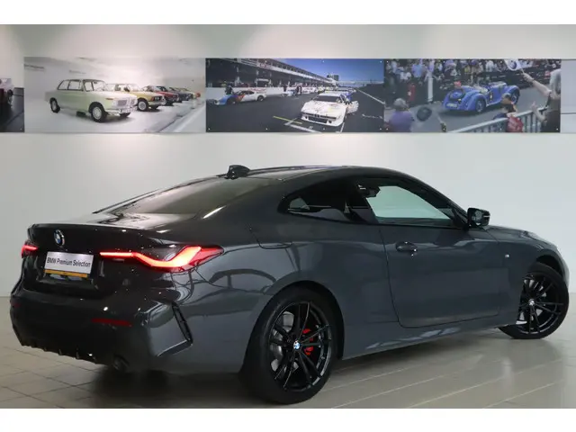 BMW 4 Serie 420i 2021 Benzine 2