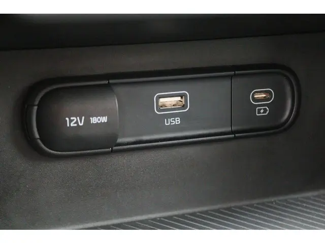 Kia Sportage 1.6 T-GDi MHEV ComfortLine 2022 Benzine 43