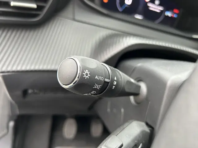 Peugeot 208 1.2 Turbo 100 PK Allure 2025 Benzine 20
