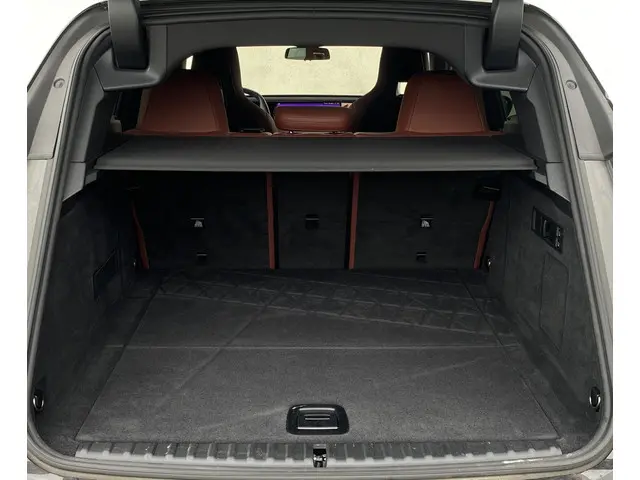 BMW iX xDrive40 High Executive 77 kWh 2022 Elektrisch 30