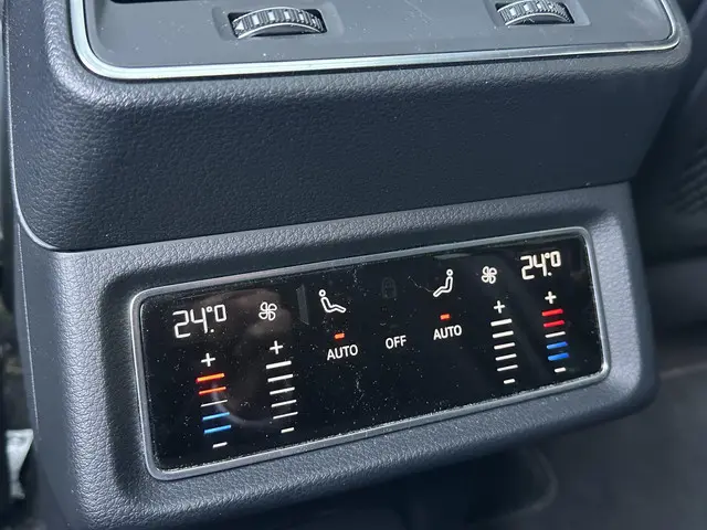 Audi e-tron e-tron 55 quattro 95 kWh 2020 Elektrisch 24