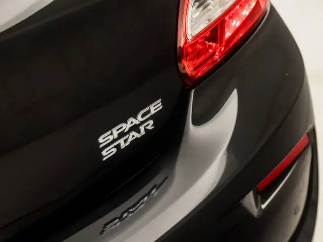 Mitsubishi Space Star 1.0 Intense Sport 2018 Benzine 22