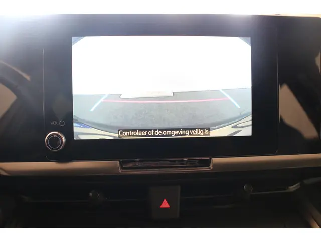 Toyota C-HR 1.8 Hybrid 140 Active 2024 Hybride Benzine 18