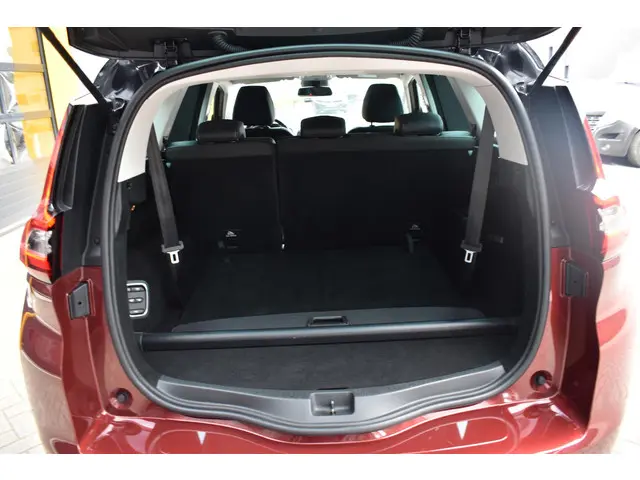 Renault Grand Scénic TCe 140 EDC Bose 2019 Benzine 13