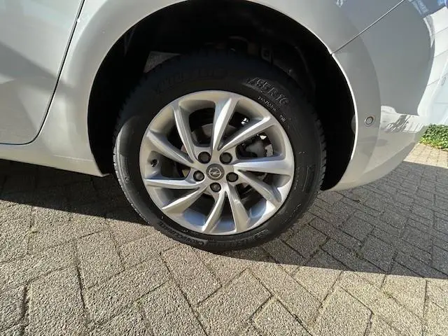 Opel Astra 1.4 Innovation 2018 Benzine 20