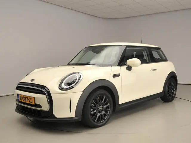 MINI 3-Deurs One 2022 Benzine 37
