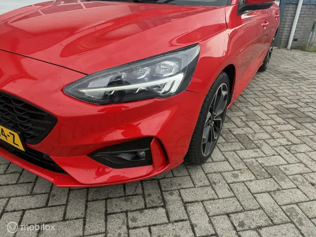 Ford Focus 1.0 EcoBoost Vignale 2019 Benzine 6