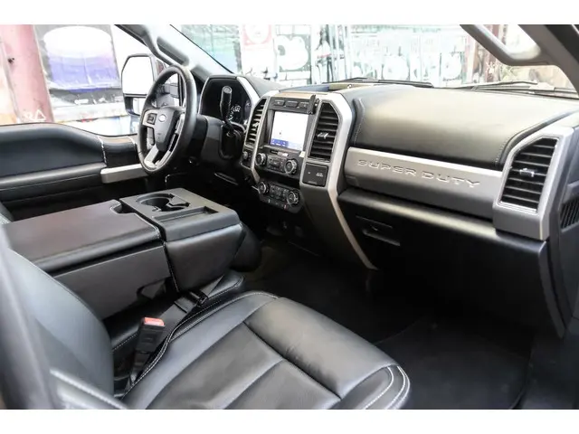 Ford F-250 USA Lariat 2021 Benzine 19