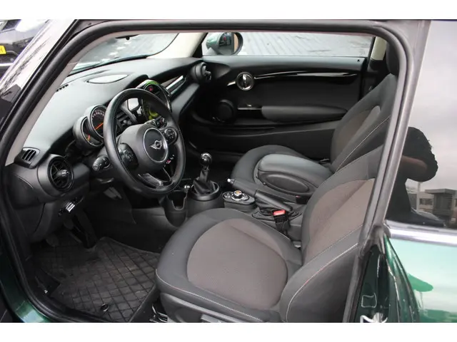 MINI Cooper Mini 1.5 Business 2016 Benzine 11