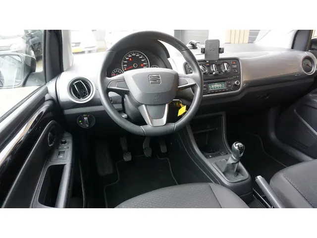 SEAT Mii 1.0 60PK 5Drs Sport Dynamic 2014 Benzine 8