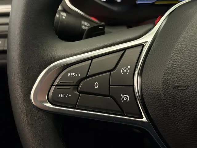 Renault Captur 1.3 TCe 140 EDC Intens 2021 Benzine 19