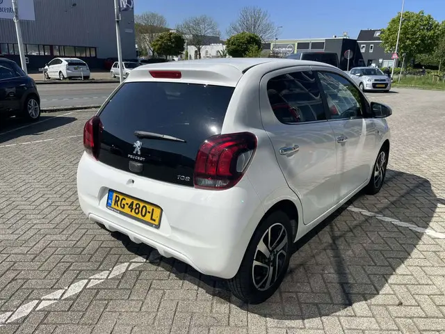 Peugeot 108 2