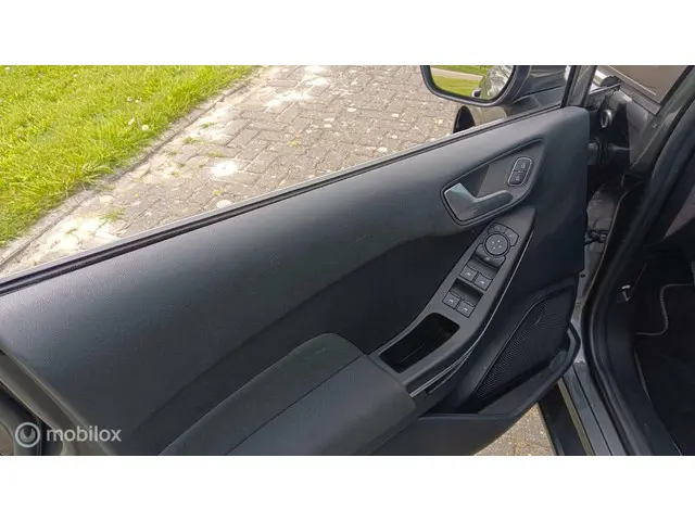 Ford Fiesta 1.0 EcoBoost Titanium 2022 Benzine 5