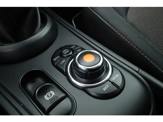 MINI Countryman Mini 1.5 One 2017 Benzine 22