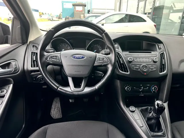 Ford Focus Wagon 1.0 Trend | Airco | APK | NAP 2017 Benzine 6