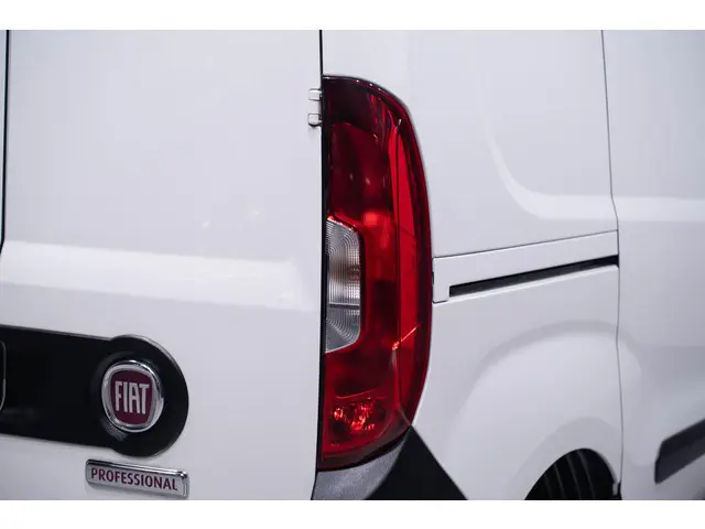 Fiat Doblò 1.3 MJet 90 pk L1H1 2015 Diesel 11