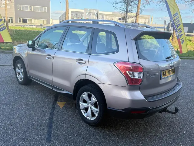 Subaru Forester 2.0 Comfort ((( AUTOMAAT )) 2015 Benzine 5