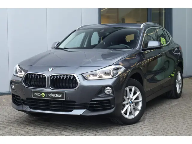 BMW X2 sDrive20i Executive 2018 Benzine 38