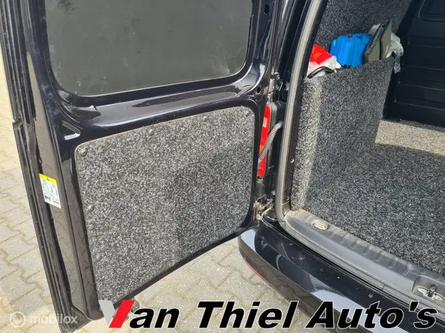 Volkswagen Caddy 2.0 TDI 2019 Diesel 26