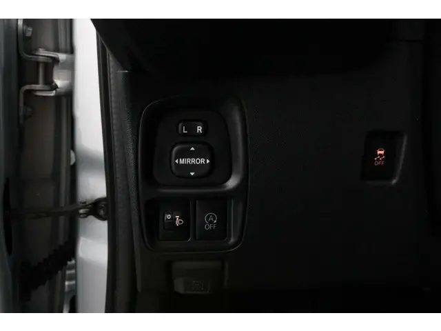 Citroën C1 1.0 VTi Feel grijs 2020 Benzine 25