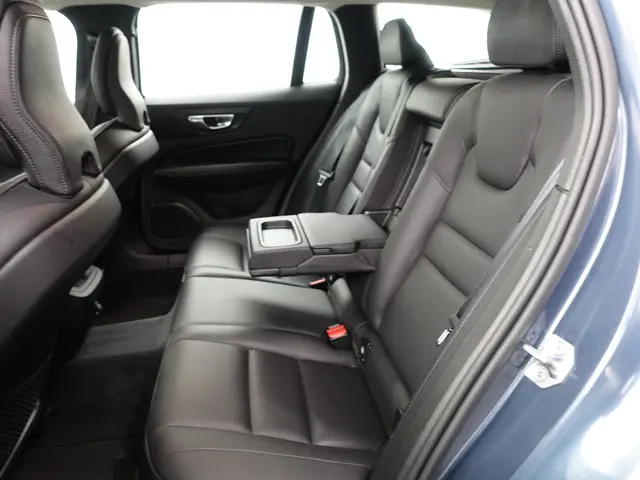 Volvo V60 2.0 T5 Inscription Aut- 2018 Benzine 19
