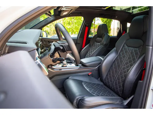 Audi Q7 4.0 TFSI SQ7 quattro 2022 Benzine 12
