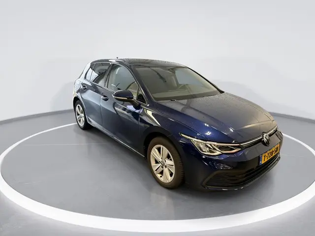 Volkswagen Golf 1.0 Tsi 110pk Life 2023 Benzine 4