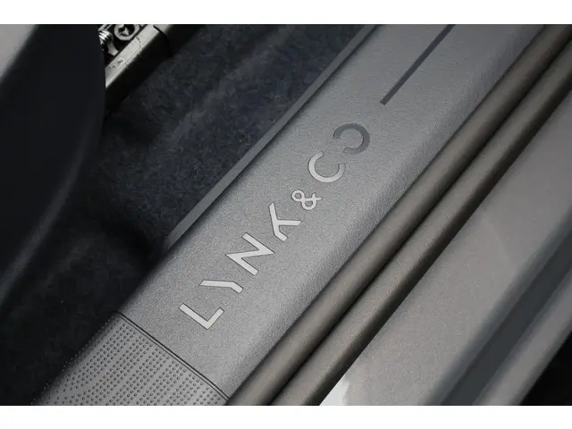 Lynk & Co 02 More 66 kWh 2025 Elektrisch 9
