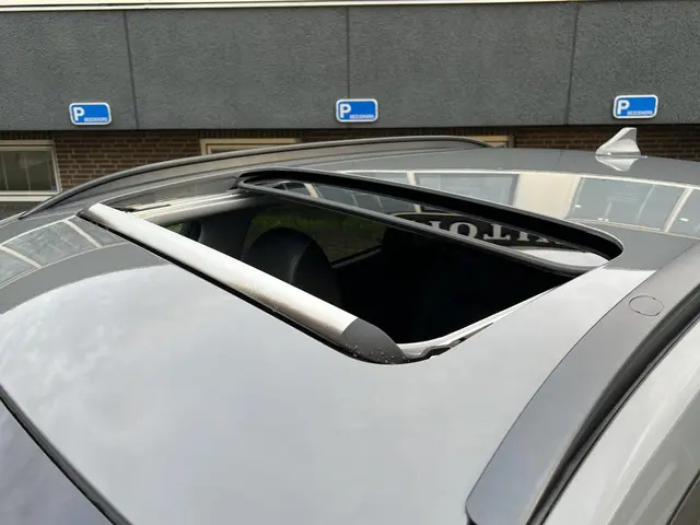 Hyundai Kona EV Premium 64 kWh 2020 Elektrisch 18