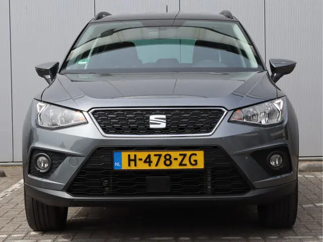 SEAT Arona 1.0 TSI Style Business Intense 2018 Benzine 6