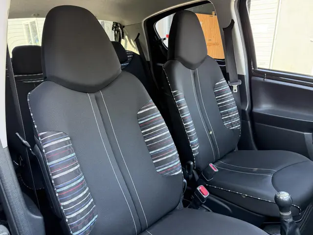 Citroën C1 1.0 Exclusive 2013 Benzine 14