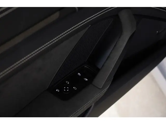 Porsche 911 3.0 Carrera GTS 2023 Benzine 43