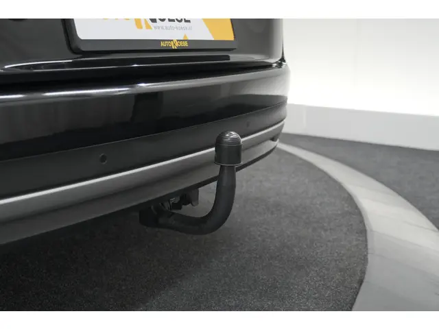 Renault Grand Scénic TCe 140 EDC Limited 2021 Benzine 24