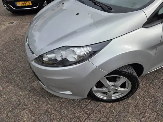 Ford Fiesta 1.25 Limited 2012 Benzine 25
