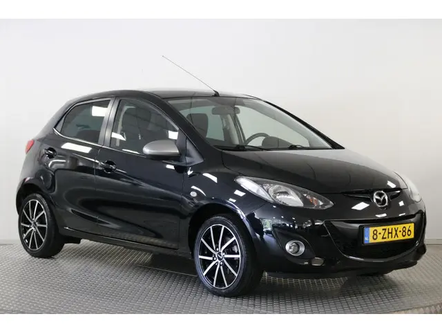 Mazda 2 1.3 Silver Edition 2015 Benzine 26