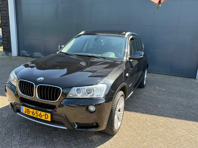 BMW X3 XDrive20i High Executive 2013 Benzine 2