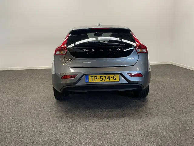 Volvo V40 2.0 123pk Momentum 2018 Benzine 16