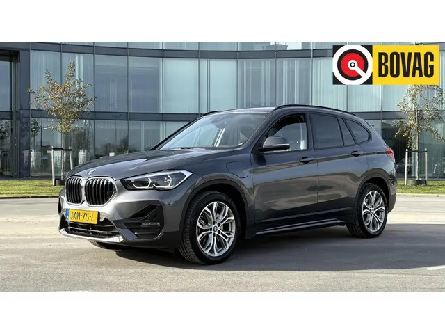 BMW X1 xDrive25e 2021 Hybride Benzine