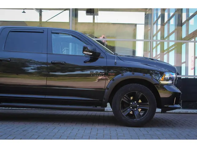 Dodge Ram 1500 5.7 V8 4x4 QC 6'4 2018 LPG/Gas 5