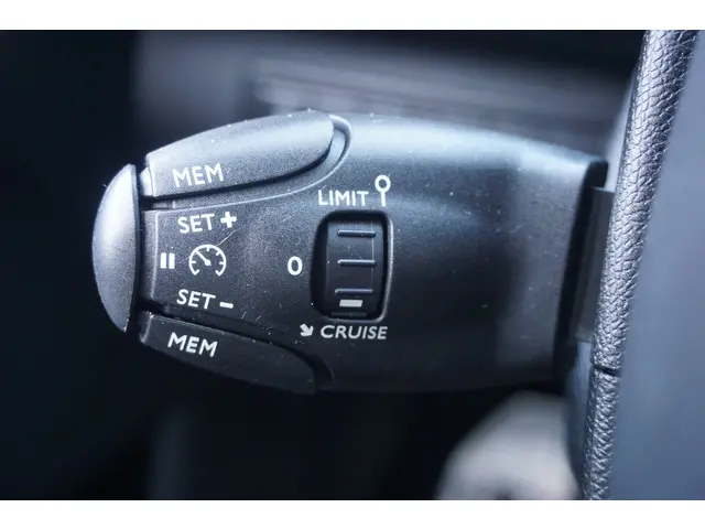 Peugeot 308 1.2 PureTech GT-line AUTOMAAT 2015 Benzine 22