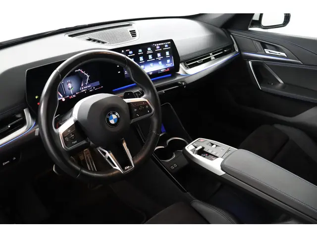 BMW X1 sDrive18i 2023 Benzine 61