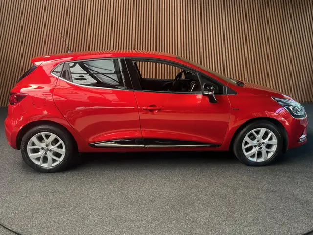 Renault Clio 0.9 TCe Limited 2018 Benzine 6
