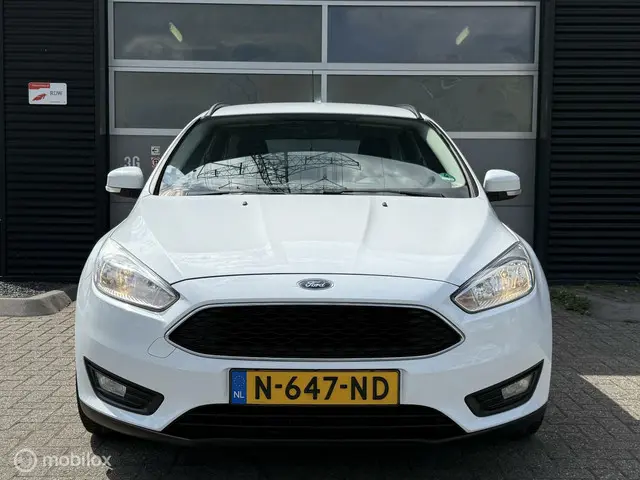Ford Focus Wagon 1.0 Trend Edition 2015 Benzine 3