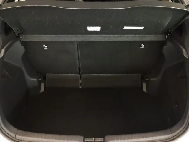 Toyota Yaris 1.5 Hybrid Bi-Tone 2022 Hybride Benzine 15