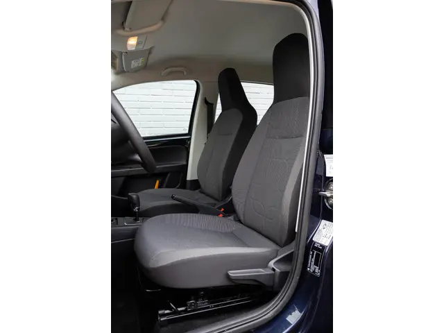Volkswagen up! 1.0 move up! BlueMotion 2015 Benzine 4
