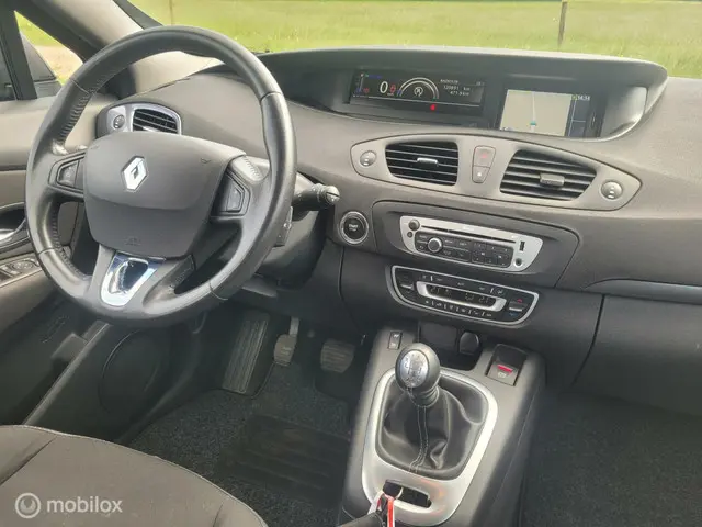 Renault Scénic 1.2 TCe | APK | CLIMA | TREKH. | CRUISE | 2015 Benzine 25