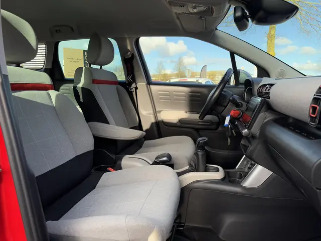 Citroën C3 Aircross 1.2 PureTech S&S Shine 2018 Benzine 7